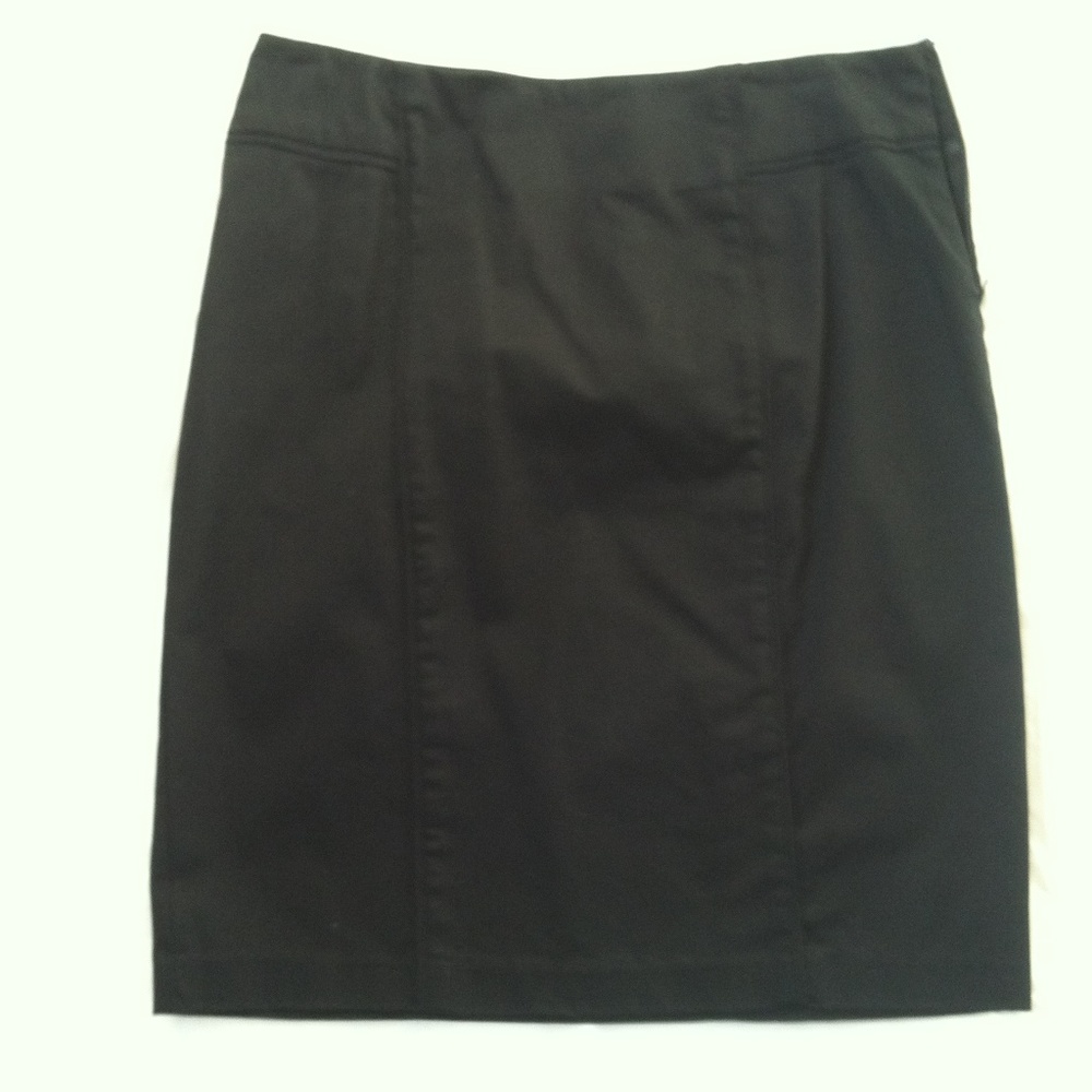 NY & Co. NWT Stretch Straight Black Skirt  Sz. 10